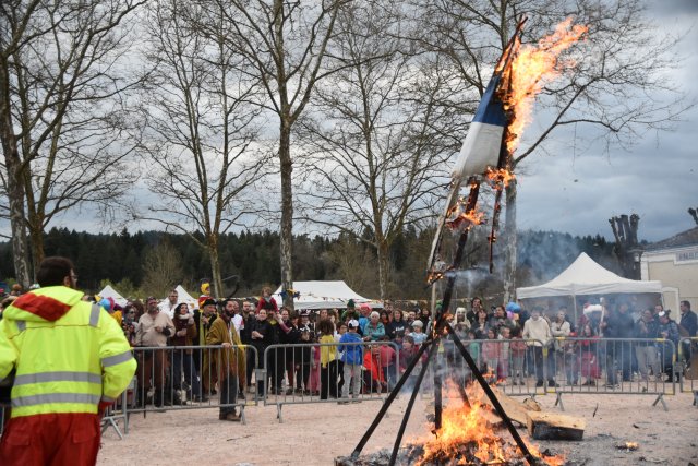 25-04-12-19H43-DSC_0889